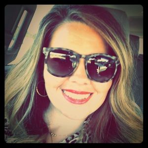 Meet your Posher, Christy